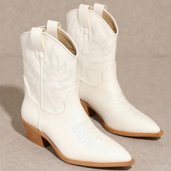 MIIM Claire White Vegan Leather Festival Embroidered Low Cowboy Bootie Size 7 - Picture 2 of 6